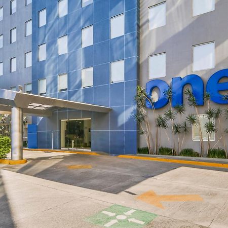 One Leon Poliforum Exteriér fotografie